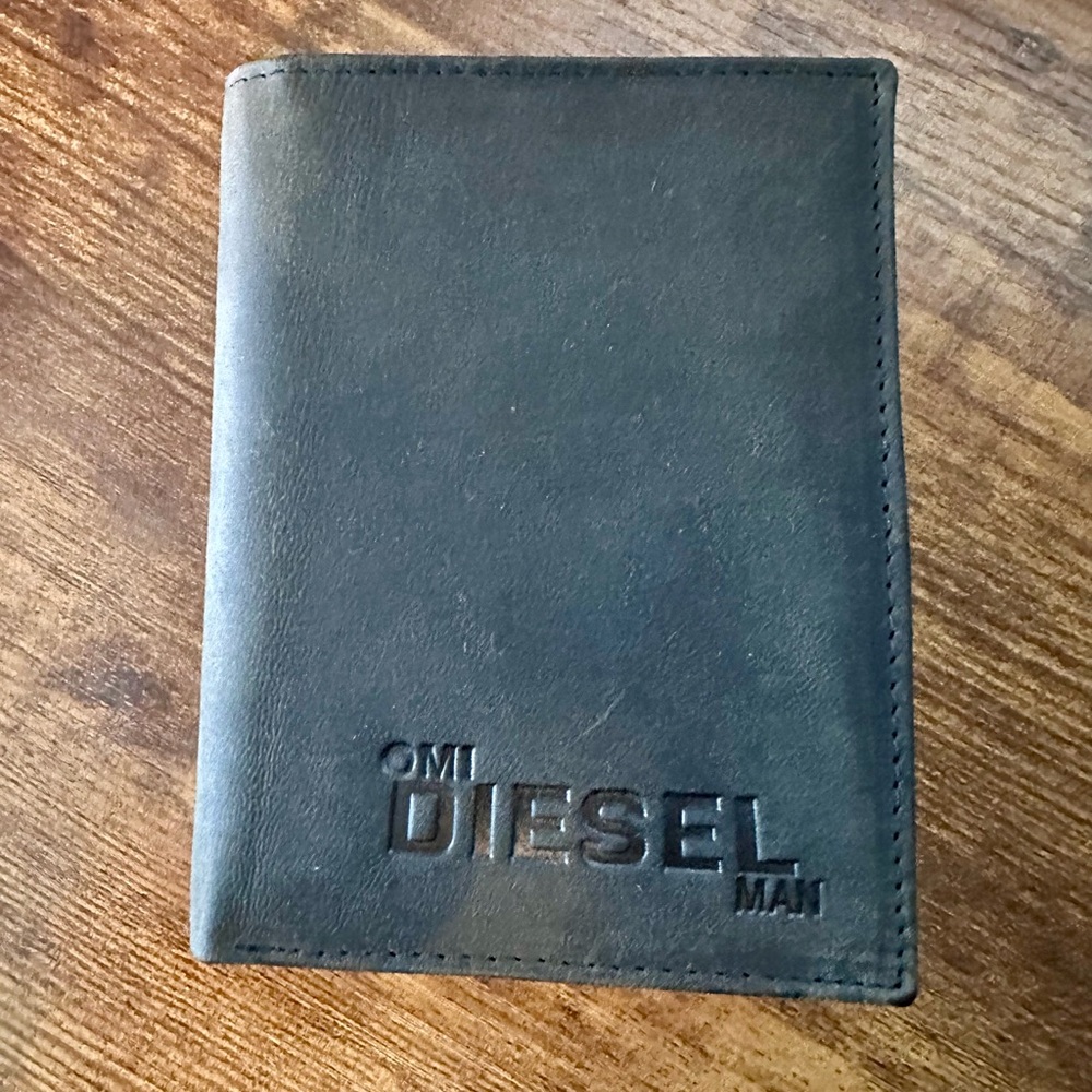 Diesel Men's Black Leather Wallet
